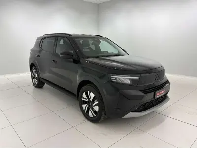 Usata Opel Frontera 136 CV (100 kW) 2025 Karbon black SUV