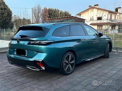 Verde Usata 2024 Peugeot 308 SW GT Station wagon | 22.500 € (Molto cara)