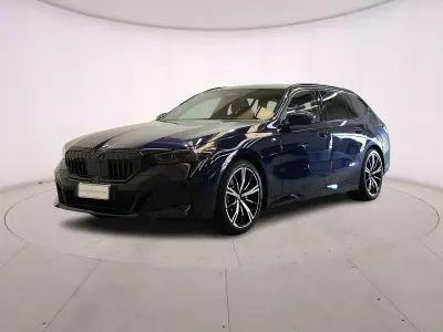 Usata BMW 520 M Sport 197 CV (144 kW) 2025 Tanzanite blue Station wagon