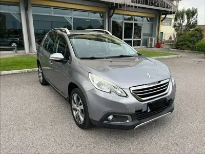 Usata Peugeot 2008 Allure 99 CV (72 kW) 2016 Argento SUV