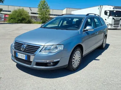 Usata VW Passat Comfortline 150 CV (110 kW) 2009 Bluazzurro Berlina