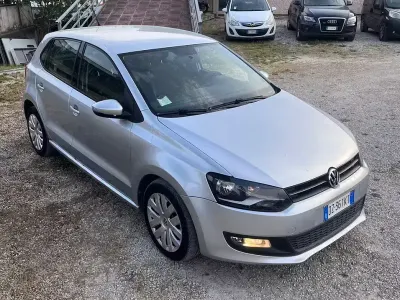 Usata VW Polo 75 CV (55 kW) 2010 Grigio Utilitaria