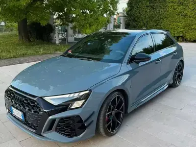 Usata Audi RS3 400 CV (294 kW) 2024 Grigio Berlina