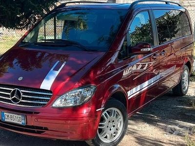 Usata Mercedes Viano 150 CV (110 kW) 2004 Rosso Monovolume