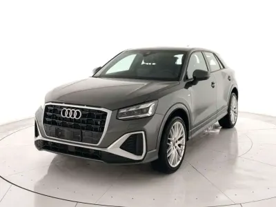 Usata Audi Q2 S-Line 150 CV (110 kW) 2025 Grigio SUV