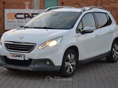 Usata Peugeot 2008 Allure 82 CV (60 kW) 2015 Bianco SUV