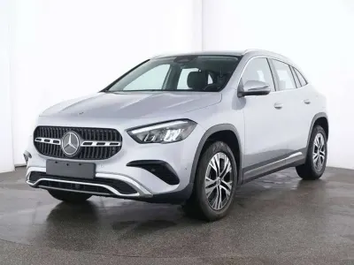 Usata Mercedes GLA200 Advanced 163 CV (119 kW) 2025 Argento hightech SUV