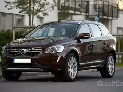 Usata Volvo XC60 Inscription 220 CV (161 kW) 2015 Marrone SUV
