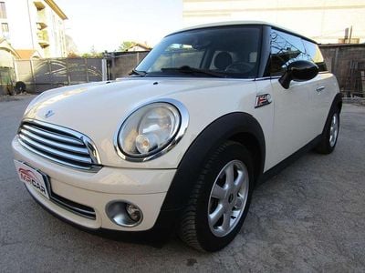 Begagnad Mini Cooper 98 HK (72 kW) 2011 Beige Halvkombi