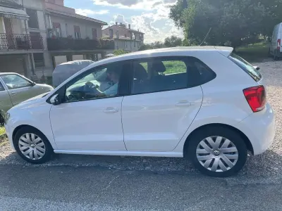 Usata VW Polo Comfortline 90 CV (66 kW) 2011 Bianco Utilitaria