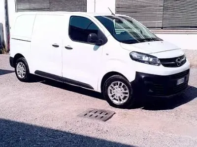 Usata Opel Vivaro-e Combi 122 CV (89 kW) 2021 Monovolume