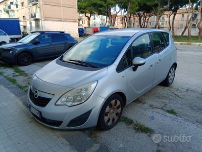 usata Opel Meriva 2010 (anche per pezzi di ricambio)