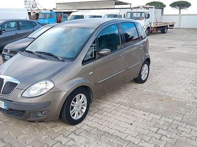 Usata Lancia Musa 70 CV (51 kW) 2005 Marrone Monovolume