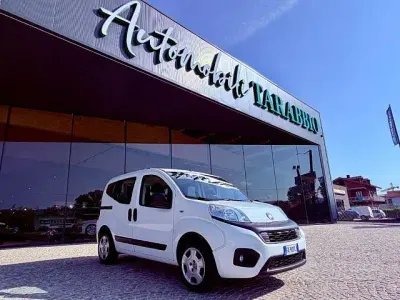 Usata Fiat Qubo Trekking 77 CV (56 kW) 2017 Bianco Monovolume