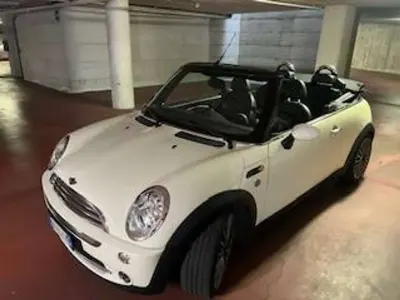 Usata Mini Cooper Cabriolet 116 CV (85 kW) 2006 Bianco Cabrio