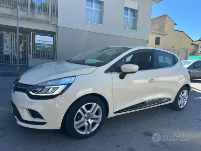 Usata Renault Clio IV 90 CV (66 kW) 2018 Bianco Berlina