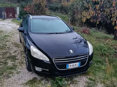 Usata Peugeot 508 Access 115 CV (84 kW) 2012 Nero Station wagon