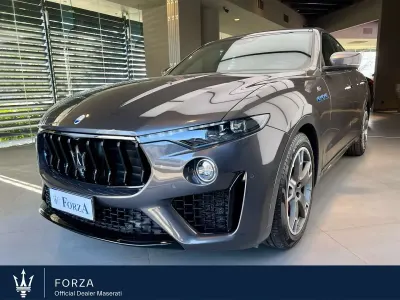 Usata Maserati Levante GT 330 CV (242 kW) 2022 Grigio maratea SUV