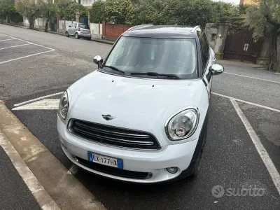 Käytetty Mini Countryman 111 HP (81 kW) 2014 Valkoinen Katumaasturi