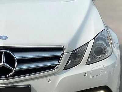Usata Mercedes E350 AMG 231 CV (169 kW) 2010 Bianco Coupé