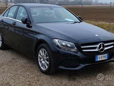 Usata Mercedes C180 Premium 116 CV (85 kW) 2017 Nero Berlina