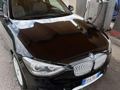 Usata BMW 118 Sport Line 143 CV (105 kW) 2014 Nero Utilitaria
