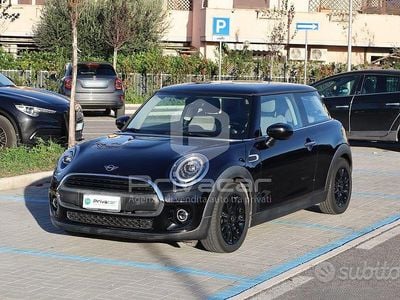 Usata Mini ONE 75 CV (55 kW) 2020 Nero Utilitaria