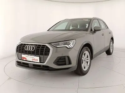 Usata Audi Q3 Business 150 CV (110 kW) 2019 Z7 grigio chronos metallizzato SUV
