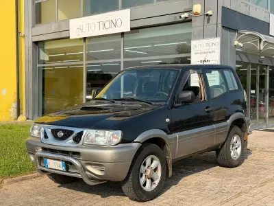 Usata Nissan Terrano 125 CV (91 kW) 2000 Nero SUV