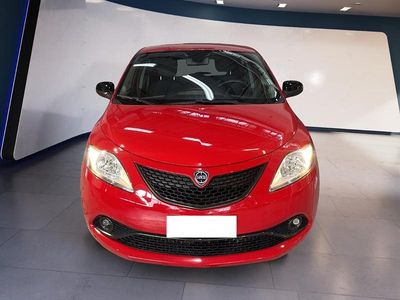 Usata Lancia Ypsilon Gold 70 CV (51 kW) 2021 Rosso Utilitaria