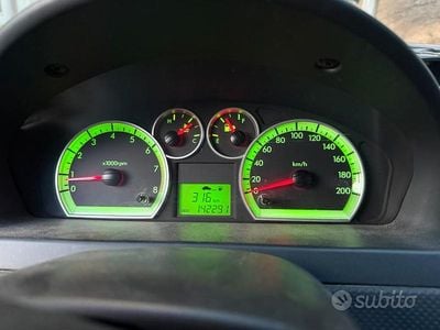 Usata Chevrolet Aveo 84 CV (61 kW) 2011 Nero Utilitaria