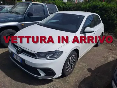 Usata VW Polo Life 95 CV (69 kW) 2022 Bianco Utilitaria