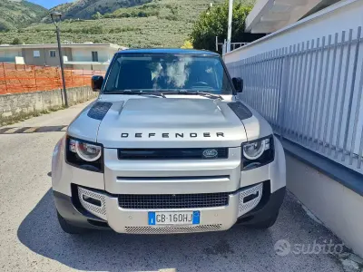 Usata Land Rover Defender 200 CV (147 kW) 2020 SUV