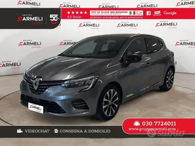 Usata Renault Clio V Techno 145 CV (106 kW) 2023 Grigio scisto Berlina