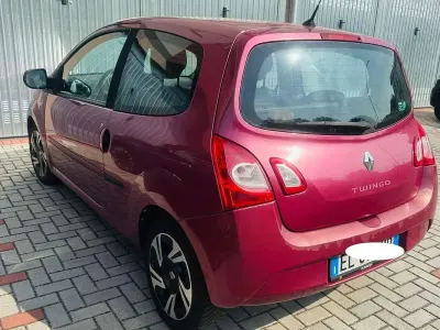 Usata Renault Twingo 75 CV (55 kW) 2012 Lilla Utilitaria