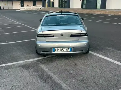 Usata Alfa Romeo 156 140 CV (102 kW) 2004 Grigio Berlina