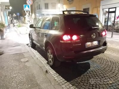 Usata VW Touareg R 174 CV (127 kW) 2007 Marrone SUV