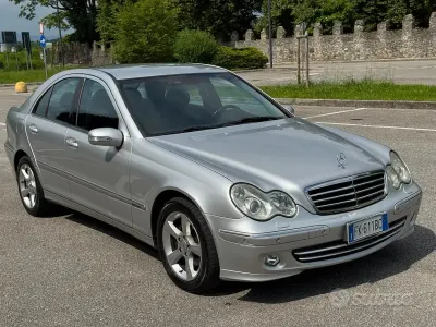 Gebraucht Mercedes C270 Avantgarde 170 PS (125 kW) 2004 Gelb Limousine