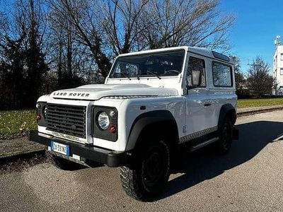 Usata Land Rover Defender 122 CV (89 kW) 2012 Bianco Station wagon