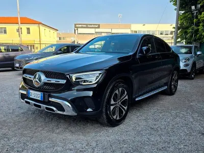 Usata Mercedes GLC220 Premium Plus 194 CV (142 kW) 2022 Nero SUV