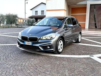Usata BMW 216 Active Tourer Luxury Line 116 CV (85 kW) 2015 Argento Monovolume