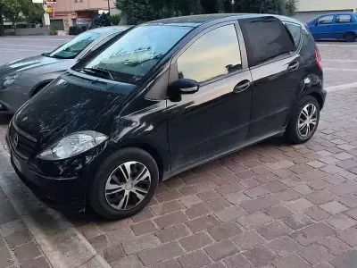 Usata Mercedes A170 116 CV (85 kW) 2009 Nero Utilitaria