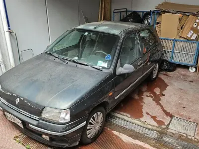 Usata Renault Clio 58 CV (42 kW) 1992 Verde Utilitaria