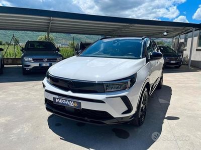 Usata Opel Grandland X GS Line 131 CV (96 kW) 2022 Bianco SUV