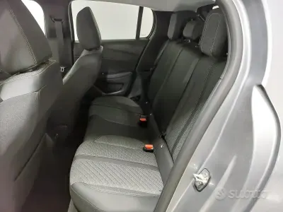 Usata Peugeot 208 Allure 101 CV (74 kW) 2025 Other Utilitaria