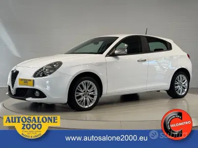 Usata Alfa Romeo Giulietta Super 120 CV (88 kW) 2018 Bianco Utilitaria