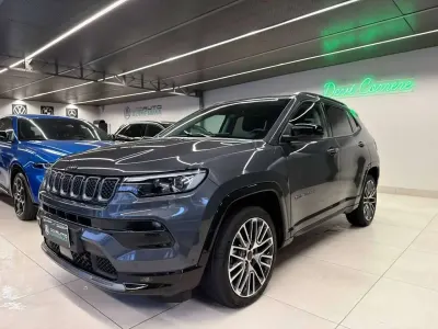 Usata Jeep Compass Summit 131 CV (96 kW) 2025 Grigio SUV
