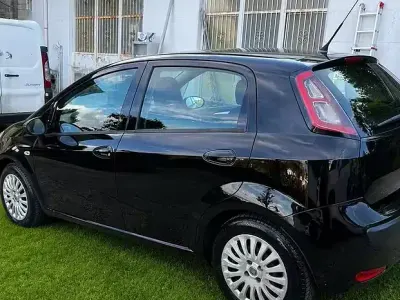 Usata Fiat Punto Evo 77 CV (56 kW) 2011 Nero Utilitaria
