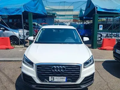 Usata Audi Q2 Business 116 CV (85 kW) 2017 Bianco SUV