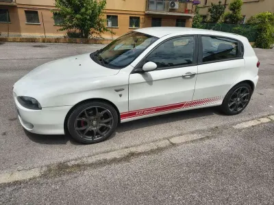 Usata Alfa Romeo 147 170 CV (125 kW) 2008 Bianco Utilitaria